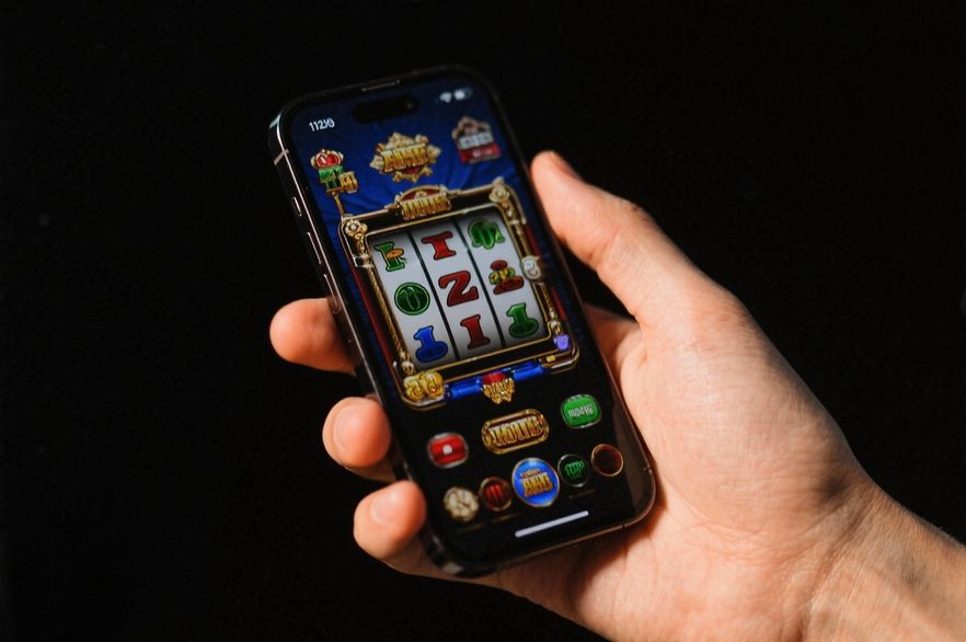 The Impact of Mobile Technology on Online Casinos: A Game Changer
